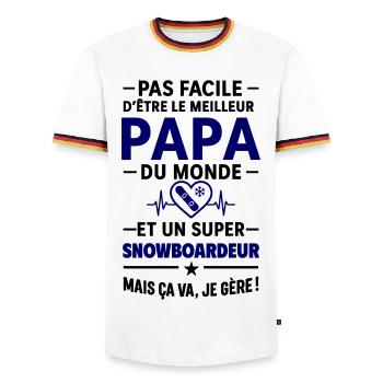 Herz + Snowboard – Super Snowboarder Papa - Männer Kontrast-T-Shirt - Weiß/Dreifarbig - Vorne - AI Model Female 172 light (172cm) & AI Model Male 185 light (185cm)