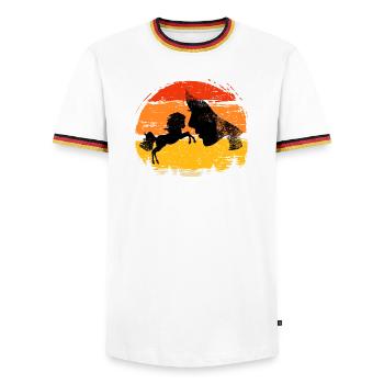 Équitation pour les chuchoteurs de chevaux, équitation pour débutants - T-shirt contrasté Homme - blanc/tricolore - Devant - AI Model Female 172 light (172cm) & AI Model Male 185 light (185cm)