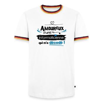 Amoureux d'une informaticienne ! humour geek - T-shirt contrasté Homme - blanc/tricolore - Devant - AI Model Female 172 light (172cm) & AI Model Male 185 light (185cm)
