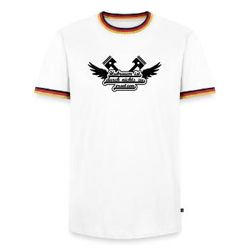 Hubraum ist durch nichts zu ersetzen - Männer Kontrast-T-Shirt - Weiß/Dreifarbig - Vorne - AI Model Female 172 light (172cm) & AI Model Male 185 light (185cm)