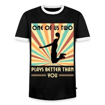 Einer Von Uns Beiden Spielt Besser Basketball - Männer Kontrast-T-Shirt - Schwarz/Weiß - Vorne - AI Model Female 172 light (172cm) & AI Model Male 178 light (178cm)