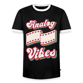 Retro Photographer Vintage Analog Vibes - Männer Kontrast-T-Shirt - Schwarz/Weiß - Vorne - AI Model Female 172 light (172cm) & AI Model Male 178 light (178cm)