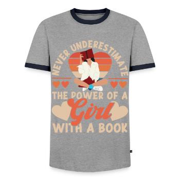Rétro féministe Ne sous-estimez jamais - T-shirt contrasté Homme - gris/marine  - Devant - AI Model Female 172 light (172cm) & AI Model Male 178 light (178cm)