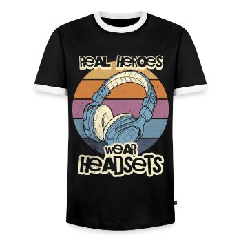 Les vrais héros portent des casques Funny Gamer Boys & Kids - T-shirt contrasté Homme - noir/blanc - Devant - AI Model Female 172 light (172cm) & AI Model Male 178 light (178cm)