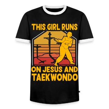Cette fille court sur Jésus et le taekwondo - T-shirt contrasté Homme - noir/blanc - Devant - AI Model Female 172 light (172cm) & AI Model Male 178 light (178cm)