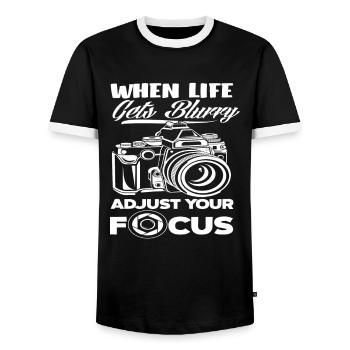 Photograph Fokusieren - Männer Kontrast-T-Shirt - Schwarz/Weiß - Vorne - AI Model Female 172 light (172cm) & AI Model Male 178 light (178cm)