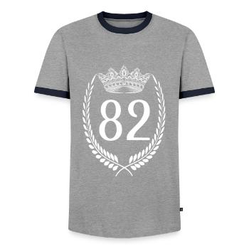 82. Geburtstag Zahl Jubiläum 82 - Männer Kontrast-T-Shirt - Grau/Navy  - Vorne - AI Model Female 172 light (172cm) & AI Model Male 178 light (178cm)