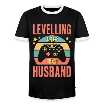 Gamer Ehemann Geschenk Hochzeit Heirat Level Up - Männer Kontrast-T-Shirt - Schwarz/Weiß - Vorne - AI Model Female 172 light (172cm) & AI Model Male 178 light (178cm)