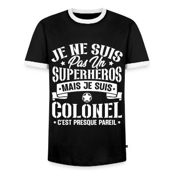 Je ne suis pas un super héros mais je suis colonel - T-shirt contrasté Homme - noir/blanc - Devant - AI Model Female 172 light (172cm) & AI Model Male 178 light (178cm)
