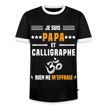 papa calligraphe rien ne m'effraie calligraphie - T-shirt contrasté Homme - noir/blanc - Devant - AI Model Female 172 light (172cm) & AI Model Male 178 light (178cm)