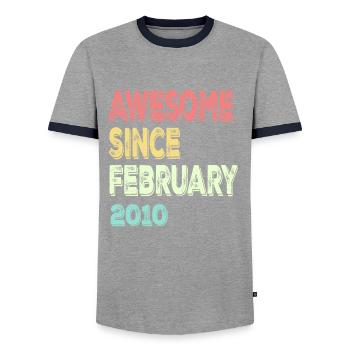 Großartig seit März 2010 - Männer Kontrast-T-Shirt - Grau/Navy  - Vorne - AI Model Female 172 light (172cm) & AI Model Male 178 light (178cm)