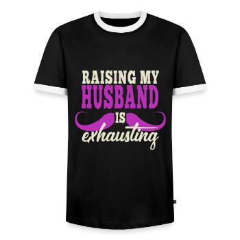 Die Erziehung meines Mannes ist anstrengend - Männer Kontrast-T-Shirt - Schwarz/Weiß - Vorne - AI Model Female 172 light (172cm) & AI Model Male 178 light (178cm)