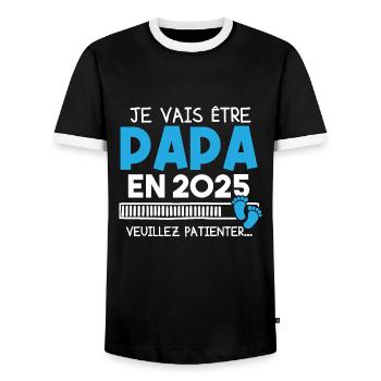 Je vais être papa en 2025 veuillez patienter... - T-shirt contrasté Homme - noir/blanc - Devant - AI Model Female 172 light (172cm) & AI Model Male 178 light (178cm)