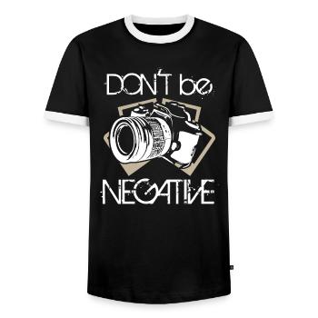 Ne soyez pas une photographie négative - T-shirt contrasté Homme - noir/blanc - Devant - AI Model Female 172 light (172cm) & AI Model Male 178 light (178cm)