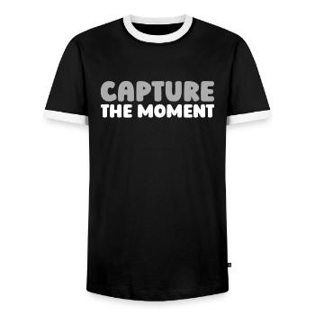 Fotograf Fotografie Kamera Capture The Moment - Männer Kontrast-T-Shirt - Schwarz/Weiß - Vorne - AI Model Female 172 light (172cm) & AI Model Male 178 light (178cm)