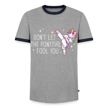 Karate Karatekämpfer Kampfkunst - Männer Kontrast-T-Shirt - Grau/Navy  - Vorne - AI Model Female 172 light (172cm) & AI Model Male 178 light (178cm)