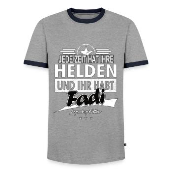 Chaque époque a ses héros Vous avez Fadi - T-shirt contrasté Homme - gris/marine  - Devant - AI Model Female 172 light (172cm) & AI Model Male 178 light (178cm)