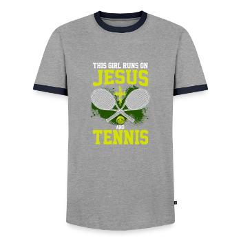 THIS GIRL RUNS ON JESUS AND TENNIS - Männer Kontrast-T-Shirt - Grau/Navy  - Vorne - AI Model Female 172 light (172cm) & AI Model Male 178 light (178cm)