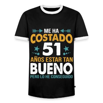 ME HA COSTADO 51 AÑOS ESTAR TAN BUENO - Männer Kontrast-T-Shirt - Schwarz/Weiß - Vorne - AI Model Female 172 light (172cm) & AI Model Male 178 light (178cm)