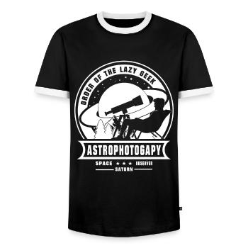 ORDER OF THE LAZY GEEK Saturn Astrofotografie - Männer Kontrast-T-Shirt - Schwarz/Weiß - Vorne - AI Model Female 172 light (172cm) & AI Model Male 178 light (178cm)