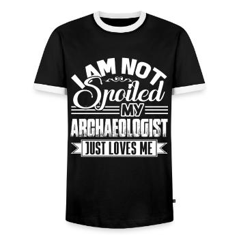 Mein Archäologe liebt mich einfach - Männer Kontrast-T-Shirt - Schwarz/Weiß - Vorne - AI Model Female 172 light (172cm) & AI Model Male 178 light (178cm)