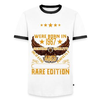 Legenden Wurden 1967 Geboren, Gealtert Wie Whisky - Männer Kontrast-T-Shirt - Weiß/Schwarz - Vorne - AI Model Female 172 light (172cm) & AI Model Male 178 dark (178cm)