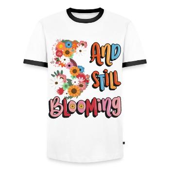 5 Et encore des filles fleuries 5. - T-shirt contrasté Homme - blanc/noir - Devant - AI Model Female 172 light (172cm) & AI Model Male 178 dark (178cm)