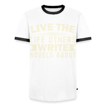 Vivre les autres Écrire des romans sur le voyageur de voyage - T-shirt contrasté Homme - blanc/noir - Devant - AI Model Female 172 light (172cm) & AI Model Male 178 dark (178cm)