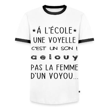 Á l'école une voyelle c'est pas femme d'un voyou ! - T-shirt contrasté Homme - blanc/noir - Devant - AI Model Female 172 light (172cm) & AI Model Male 178 dark (178cm)