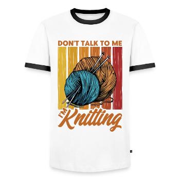 Garn stricken Stricken Stricken Liebhaber Geschenk - Männer Kontrast-T-Shirt - Weiß/Schwarz - Vorne - AI Model Female 172 light (172cm) & AI Model Male 178 dark (178cm)