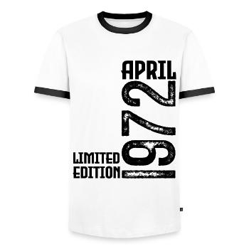 Cadeau Avril 1972. Anniversaire avril 1972. April. - T-shirt contrasté Homme - blanc/noir - Devant - AI Model Female 172 light (172cm) & AI Model Male 178 dark (178cm)