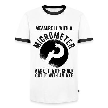 Maschinen-Bediener Maschinenführer Machinist - Männer Kontrast-T-Shirt - Weiß/Schwarz - Vorne - AI Model Female 172 light (172cm) & AI Model Male 178 dark (178cm)