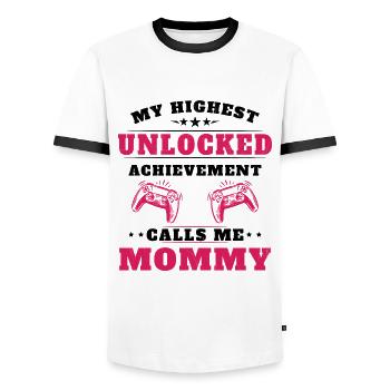 Mon plus haut accomplissement m'appelle mamie - T-shirt contrasté Homme - blanc/noir - Devant - AI Model Female 172 light (172cm) & AI Model Male 178 dark (178cm)
