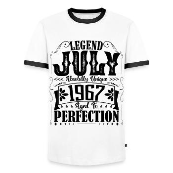 Juillet 1967. Cadeau d'Anniversaire juillet 1967. - T-shirt contrasté Homme - blanc/noir - Devant - AI Model Female 172 light (172cm) & AI Model Male 178 dark (178cm)