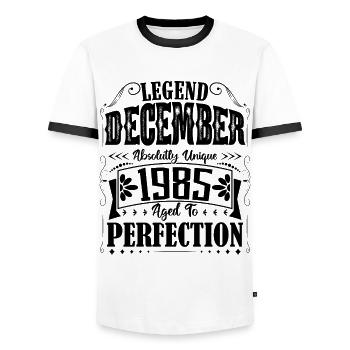 Décembre 1985. Cadeau d'Anniversaire decembre 1985 - T-shirt contrasté Homme - blanc/noir - Devant - AI Model Female 172 light (172cm) & AI Model Male 178 dark (178cm)
