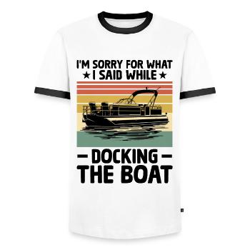 Es tut mir leid, was ich beim Anlegen des Bootes gesagt habe - Männer Kontrast-T-Shirt - Weiß/Schwarz - Vorne - AI Model Female 172 light (172cm) & AI Model Male 178 dark (178cm)