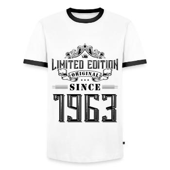 1963 limited edition - Männer Kontrast-T-Shirt - Weiß/Schwarz - Vorne - AI Model Female 172 light (172cm) & AI Model Male 178 dark (178cm)