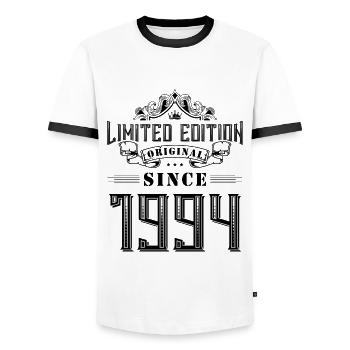 Édition limitée 1994 - T-shirt contrasté Homme - blanc/noir - Devant - AI Model Female 172 light (172cm) & AI Model Male 178 dark (178cm)
