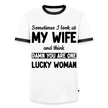 Ma femme est une femme chanceuse - Drôle - T-shirt contrasté Homme - blanc/noir - Devant - AI Model Female 172 light (172cm) & AI Model Male 178 dark (178cm)