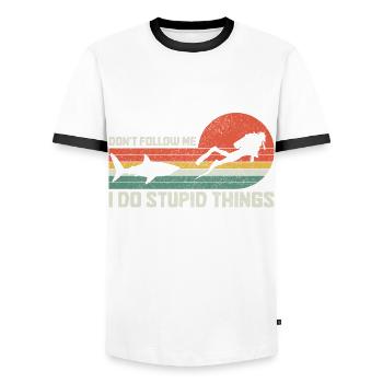 Plongée drôle Vintage plongeur cadeau - T-shirt contrasté Homme - blanc/noir - Devant - AI Model Female 172 light (172cm) & AI Model Male 178 dark (178cm)