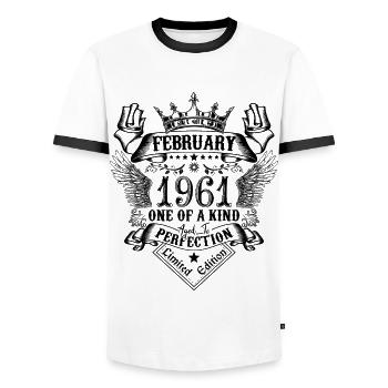 Anniversaire Février 1961 né en Février 1961 - T-shirt contrasté Homme - blanc/noir - Devant - AI Model Female 172 light (172cm) & AI Model Male 178 dark (178cm)