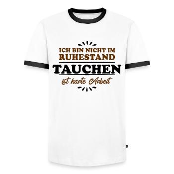 Ruhestand Rentner Pensioner Taucher - Männer Kontrast-T-Shirt - Weiß/Schwarz - Vorne - AI Model Female 172 light (172cm) & AI Model Male 178 dark (178cm)