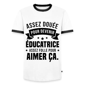 Assez douée pour devenir éducatrice assez folle - T-shirt contrasté Homme - blanc/noir - Devant - AI Model Female 172 light (172cm) & AI Model Male 178 dark (178cm)