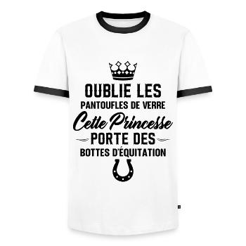 Cette Princesse Porte Des Bottes D'équitation - T-shirt contrasté Homme - blanc/noir - Devant - AI Model Female 172 light (172cm) & AI Model Male 178 dark (178cm)