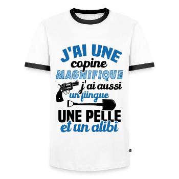 J'ai une Copine Magnifique - Flingue, Pelle, Alibi - T-shirt contrasté Homme - blanc/noir - Devant - AI Model Female 172 light (172cm) & AI Model Male 178 dark (178cm)