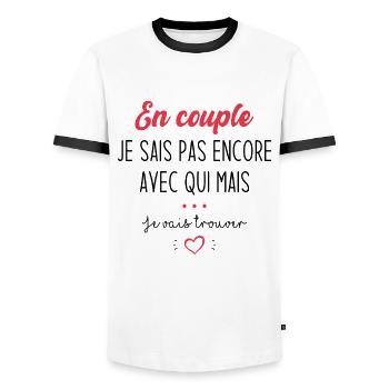 Cadeau en couple je sais pas encore avec qui - T-shirt contrasté Homme - blanc/noir - Devant - AI Model Female 172 light (172cm) & AI Model Male 178 dark (178cm)