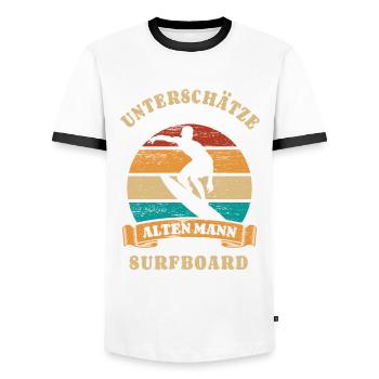 Unterschätze nie einen alten Mann mit Surfboard - Männer Kontrast-T-Shirt - Weiß/Schwarz - Vorne - AI Model Female 172 light (172cm) & AI Model Male 178 dark (178cm)
