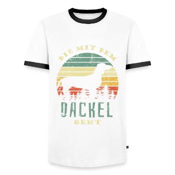 Die mit dem Dackel geht - Gassi gehen - Männer Kontrast-T-Shirt - Weiß/Schwarz - Vorne - AI Model Female 172 light (172cm) & AI Model Male 178 dark (178cm)