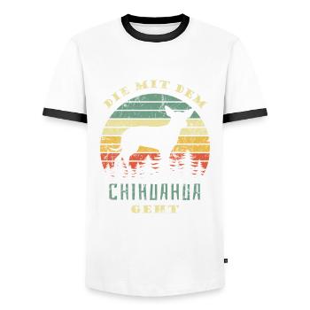 Die mit dem Chihuahua geht - Gassi gehen - Männer Kontrast-T-Shirt - Weiß/Schwarz - Vorne - AI Model Female 172 light (172cm) & AI Model Male 178 dark (178cm)