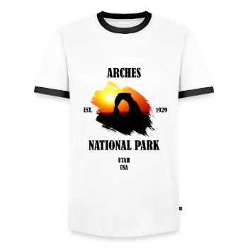Arches Nationalpark Utah USA Steinbogen Geologie - Männer Kontrast-T-Shirt - Weiß/Schwarz - Vorne - AI Model Female 172 light (172cm) & AI Model Male 178 dark (178cm)